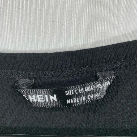 Shein Leopard Print Heart Graphic Tshirt - Picture 4 of 6